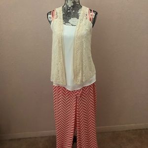 3 piece set split pants, camisole and lace vest